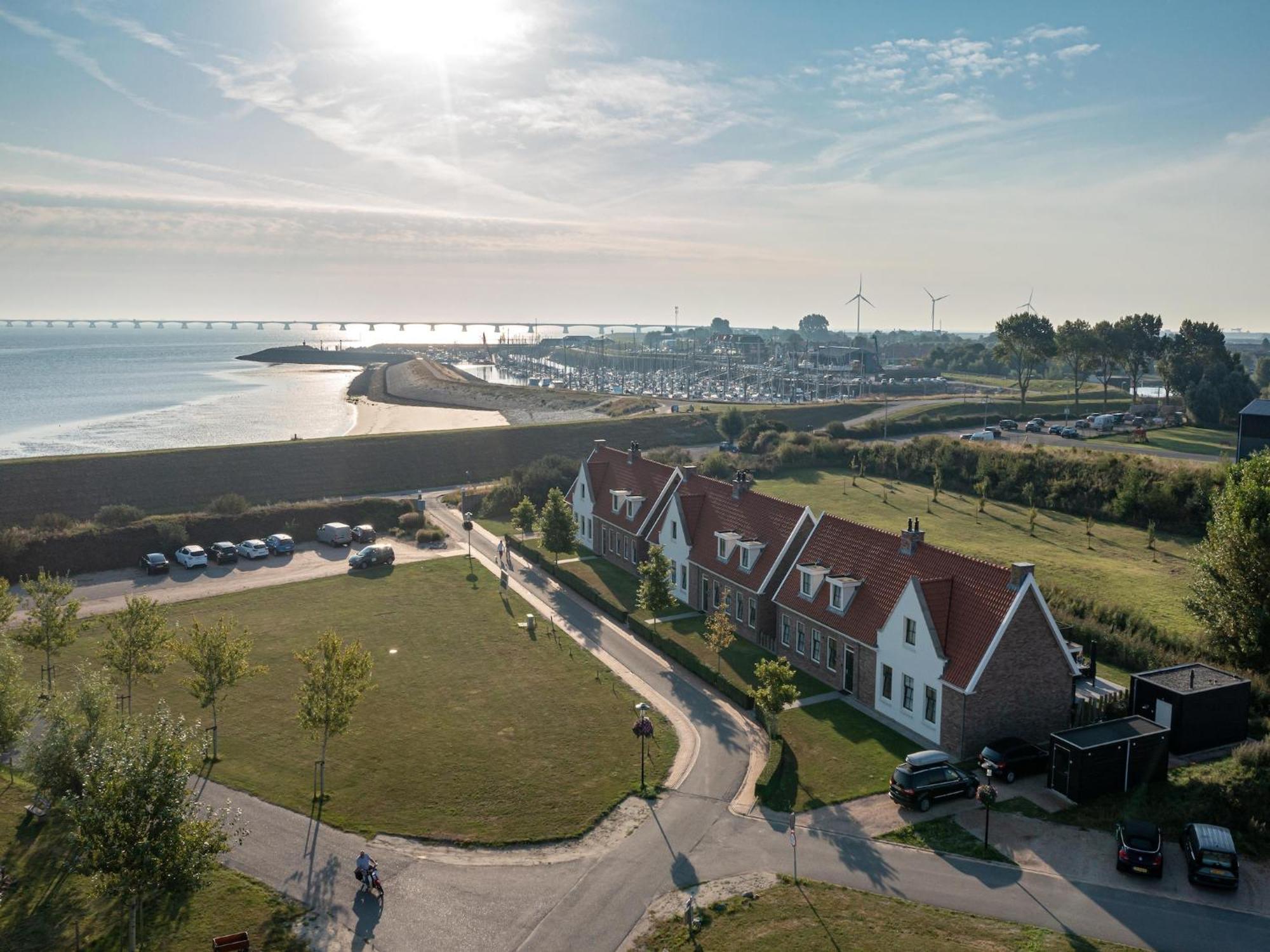 Game Villa With Sauna In Zeeland Colijnsplaat Exterior photo